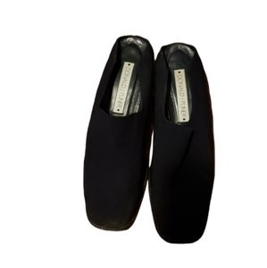 Donald J Pliner size 10M black clogs